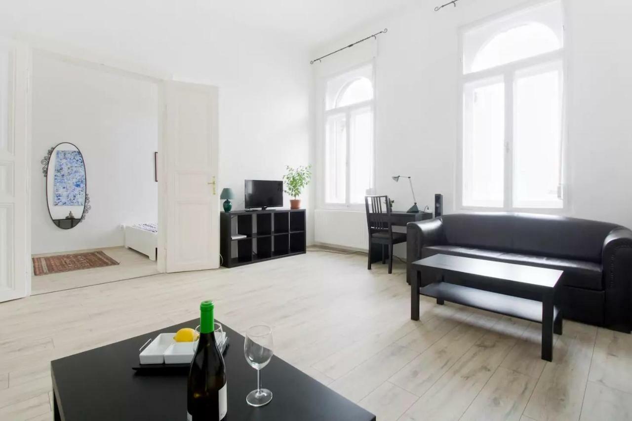 Apartment Andrassy Будапеща Екстериор снимка