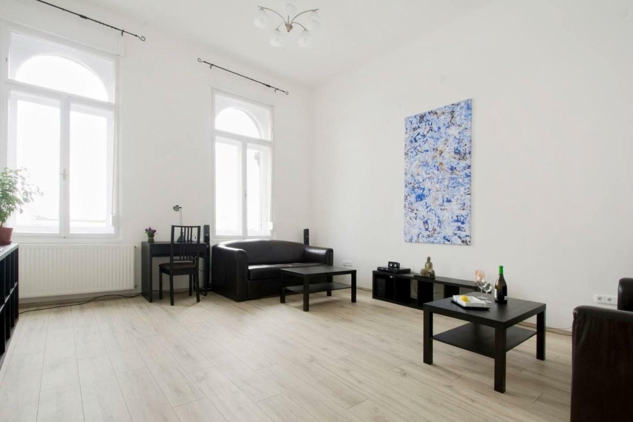 Apartment Andrassy Будапеща Екстериор снимка