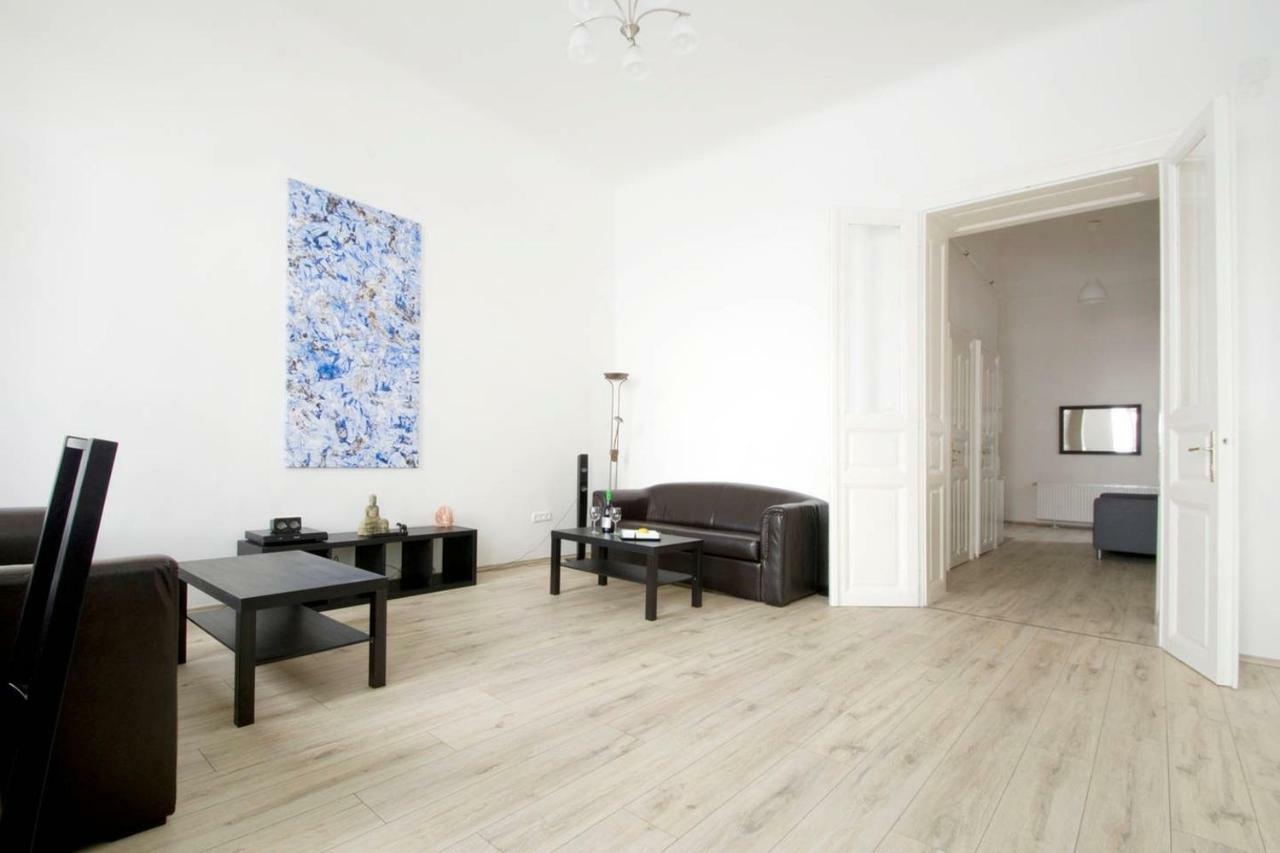 Apartment Andrassy Будапеща Екстериор снимка