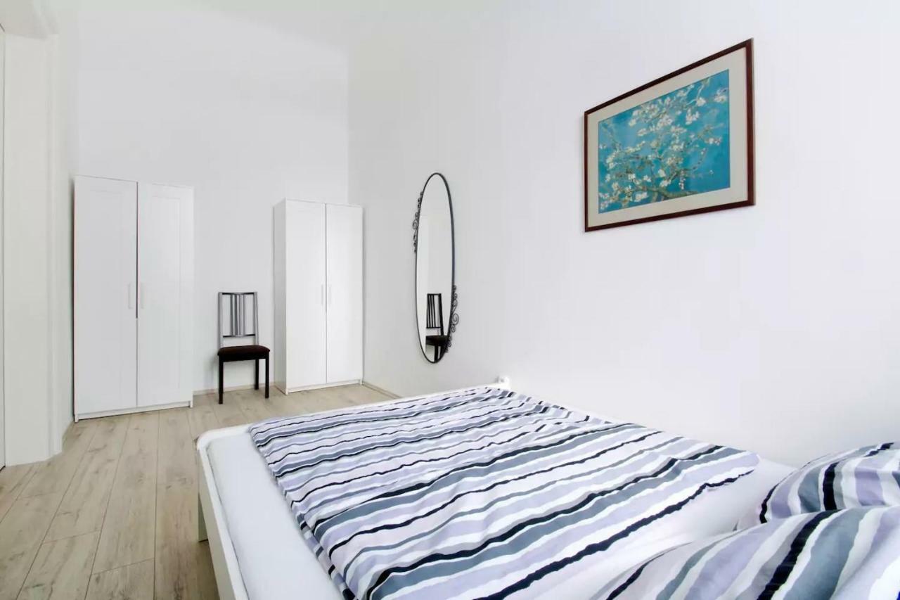 Apartment Andrassy Будапеща Екстериор снимка